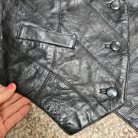 Vintage leather vest - Picture 2 of 8